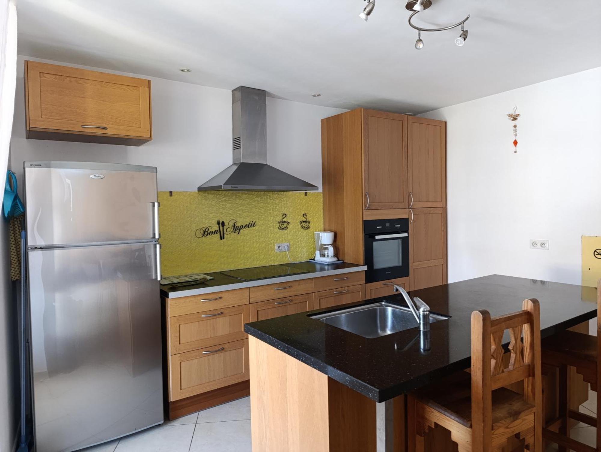 Maison Spacieuse Et Agreable Saint-Georges-de-Luzençon Екстериор снимка